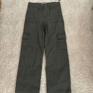 Abercrombie Kids cargo jeans in khaki